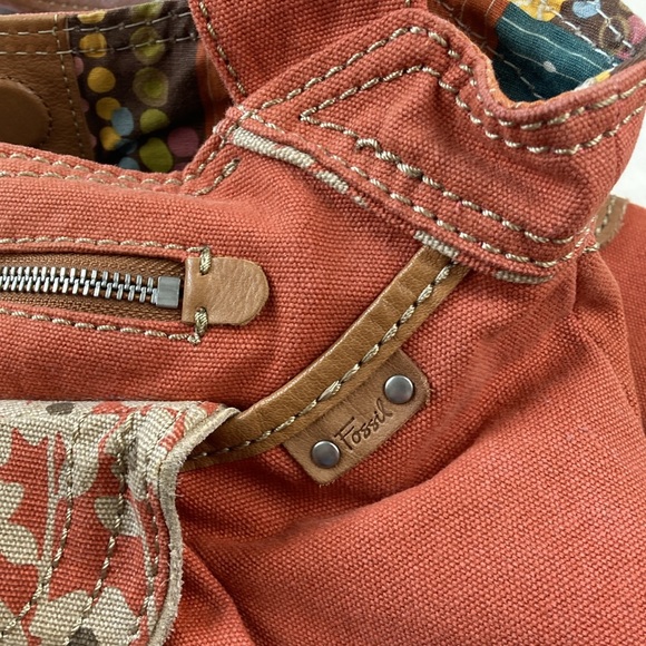 NWOT Fossil canvas and leather shoulder bag in burnt orange - Picture 7 of 9